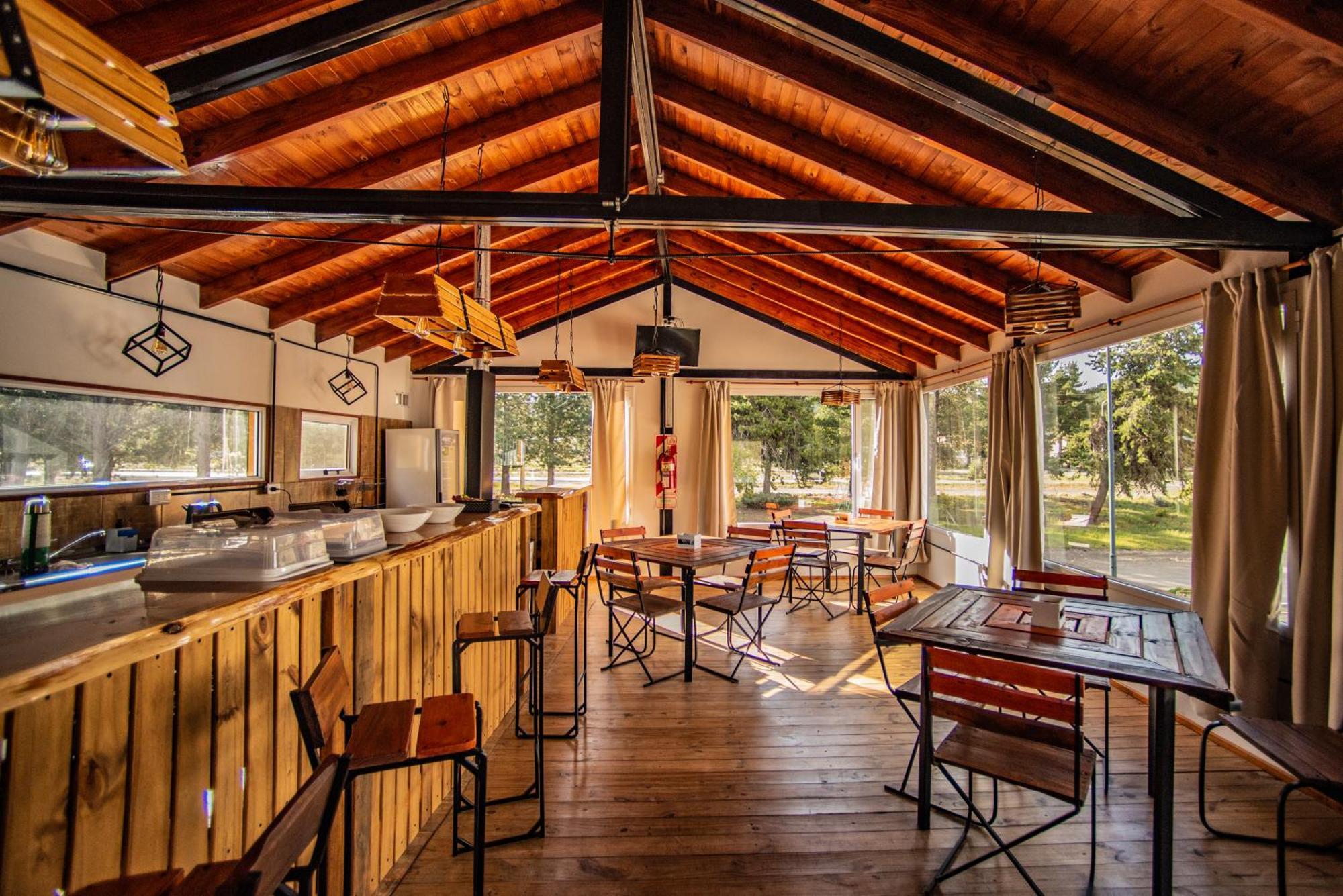 Hosteria Las Cachi Alojamiento Esquel Extérieur photo